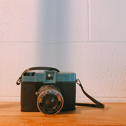 Diana medium format